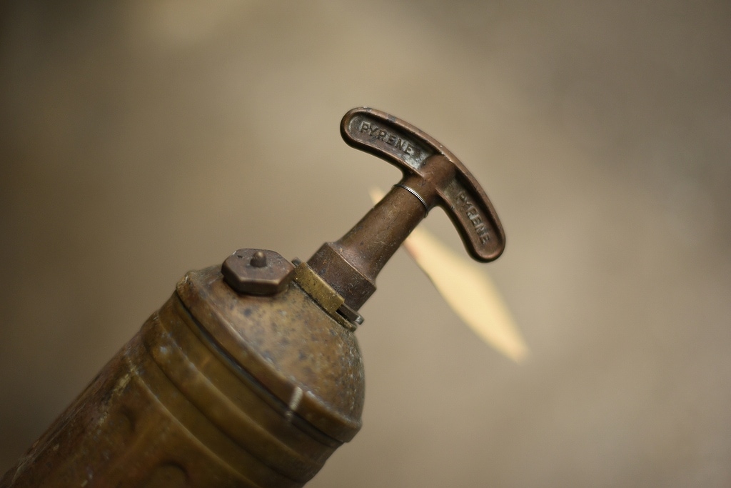 103790 ヴィンテージ 真鍮製 消火器 FIRE EXTINGUISHER ブラス 英国製