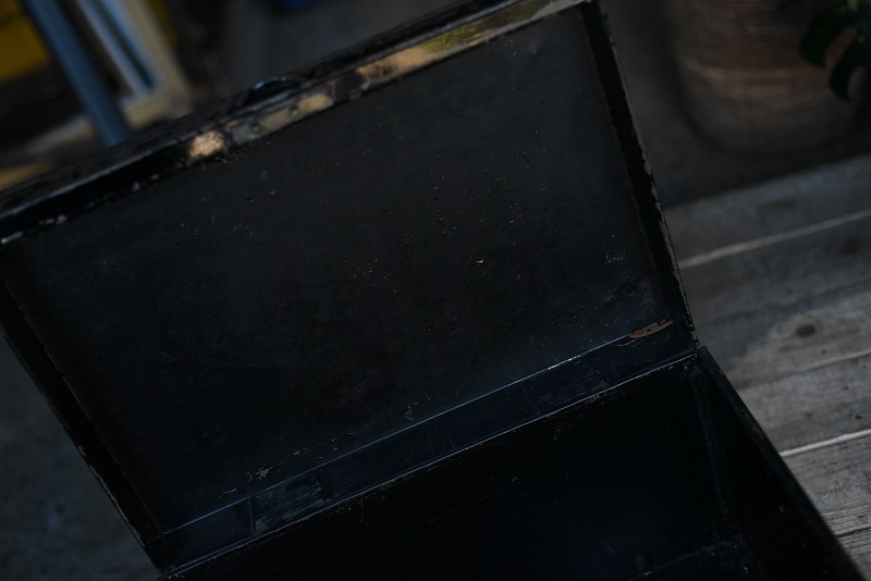 105149 ヴィンテージ アイアンボックス 箱 英国製