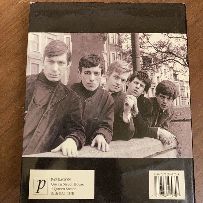 B4116　「THE ROLLING STONES UNSEEN ARCHIVES」英国音楽書籍