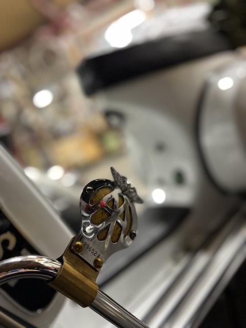 106620 BADGE CLIP バッジクリップ エンブレム　バー　 カーバッチ クラシックカー