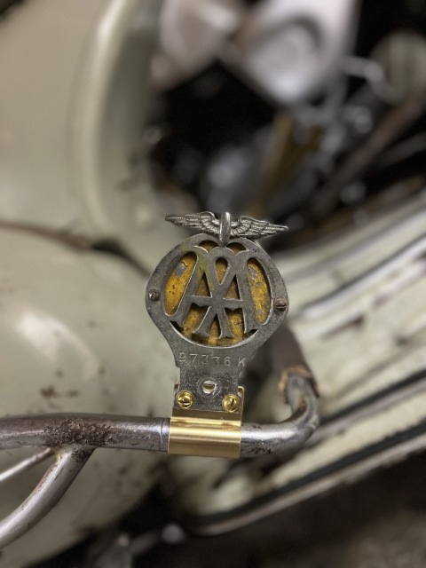 106620 BADGE CLIP バッジクリップ エンブレム　バー　 カーバッチ クラシックカー