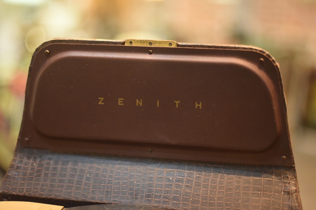 R0020 レンタル ヴィンテージ ラジオ 「ZENITH Electronics U.S.A.」