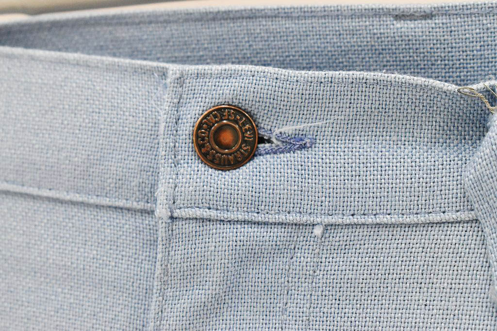 109024 [CO] 「Levi's」スラックス パンツ スタプレ ブルー