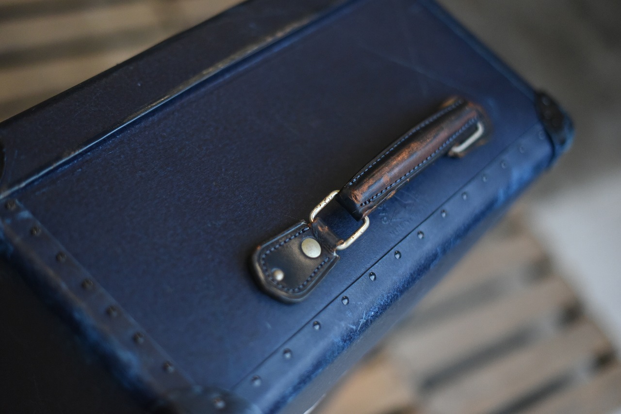 106013 UK ヴィンテージ　トロリー　英国 グローブ トロッター 「GLOBE TROTTER」 MADE IN ENGLAND 刻印