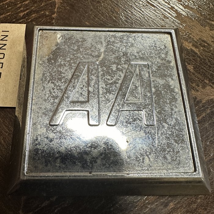 108116　ヴィンテージ　 「AA」 カーバッチ エンブレム