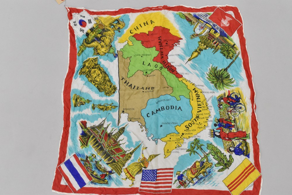 108827 ヴィンテージ 中判 スーベニア スカーフ Souvenir scarf