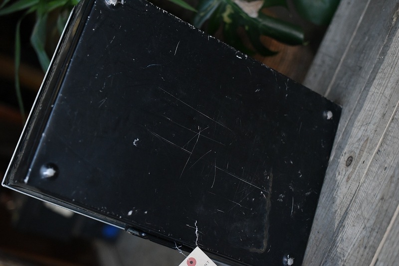 105141 ヴィンテージ アルミボックス 箱 英国製