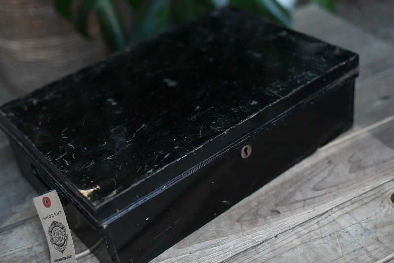 105154 ヴィンテージ アイアンボックス 箱 英国製