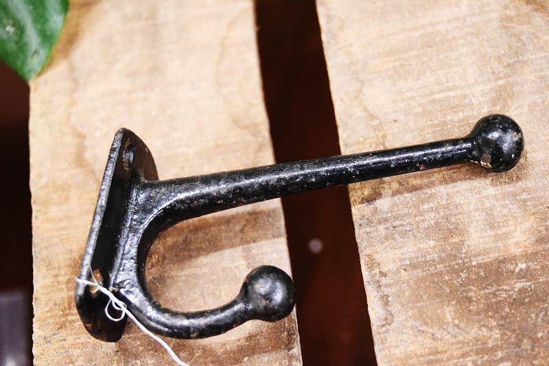 105320 ヴィンテージ アイアンフック ウォールハンガー コートフック