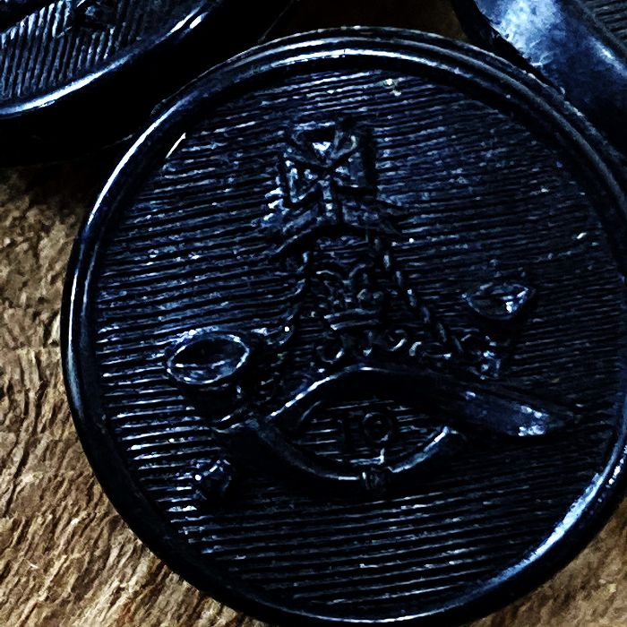 105982 英国　10th Princess Mary's Own Gurkha Rifles  ボタン 6個セット　紋章