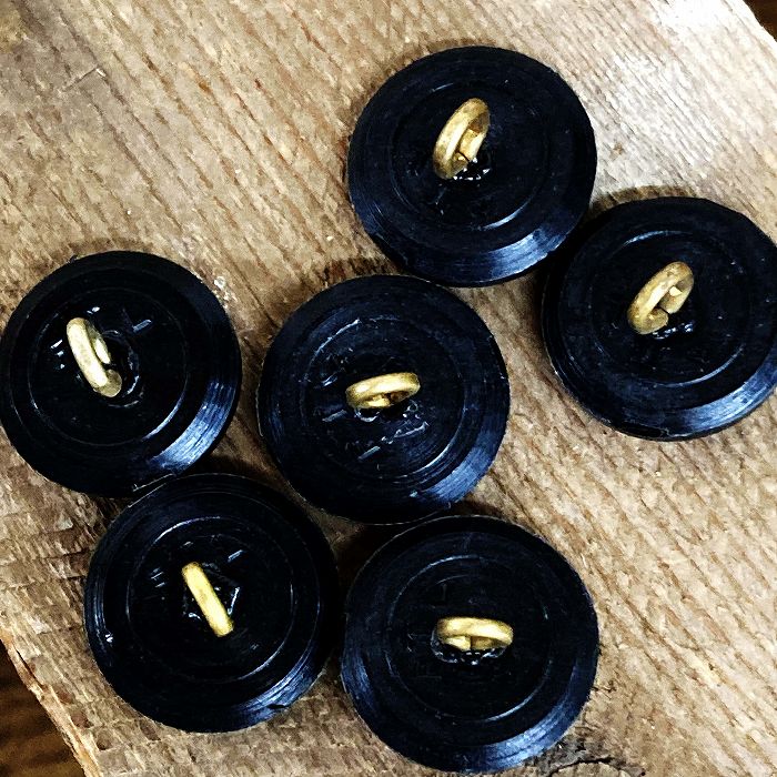 105982 英国　10th Princess Mary's Own Gurkha Rifles  ボタン 6個セット　紋章