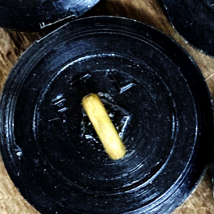 105982 英国　10th Princess Mary's Own Gurkha Rifles  ボタン 6個セット　紋章