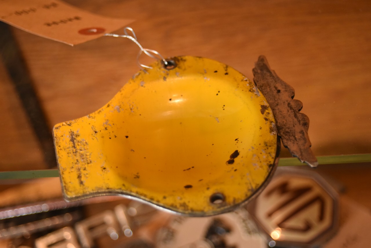 101428 UK ヴィンテージ　AA Automobile Association カーバッチ　101428