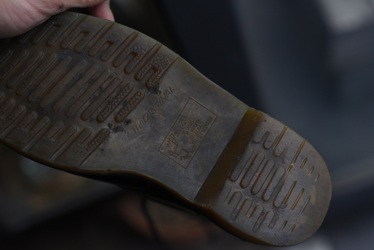 102862 ヴィンテージ　ブーツ　「ドクターマーチン」　Dr. Martens　　8ホール