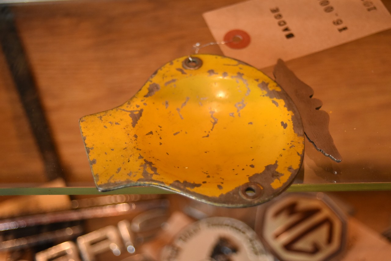 101440 UK ヴィンテージ　AA Automobile Association カーバッチ　