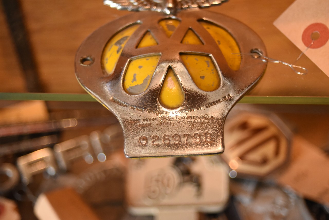 101440 UK ヴィンテージ　AA Automobile Association カーバッチ　