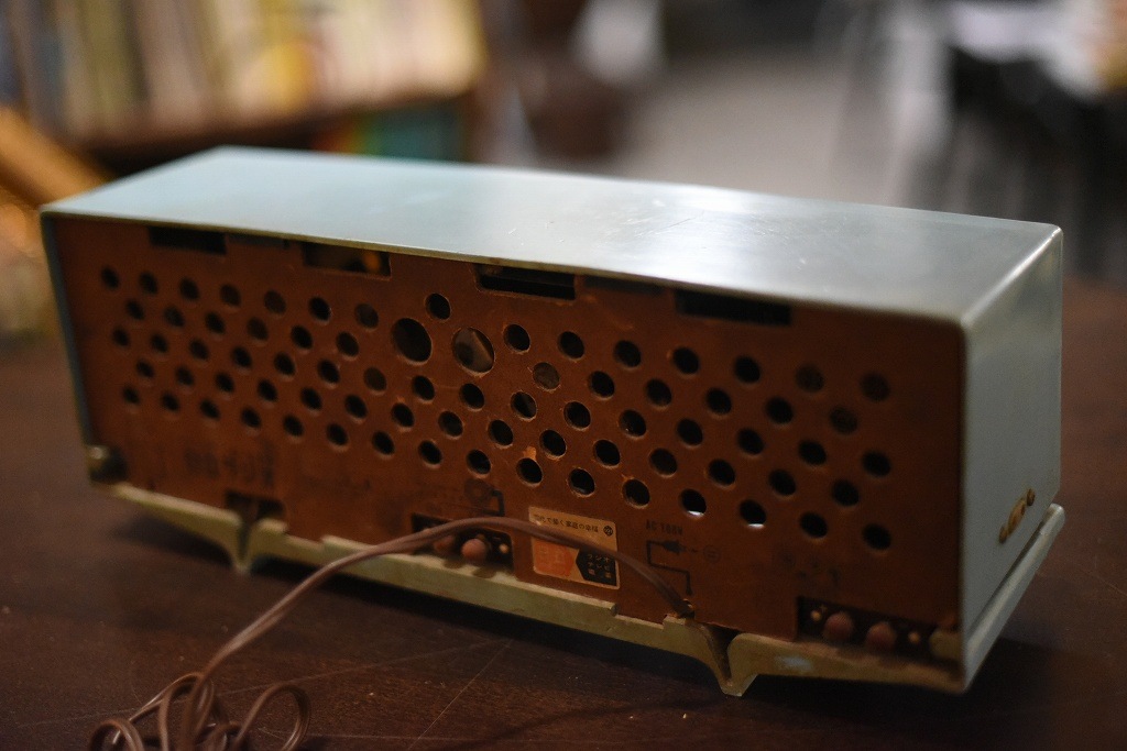 R0024 レンタル ヴィンテージ　ラジオ 「HITACHI RADIO S-539」