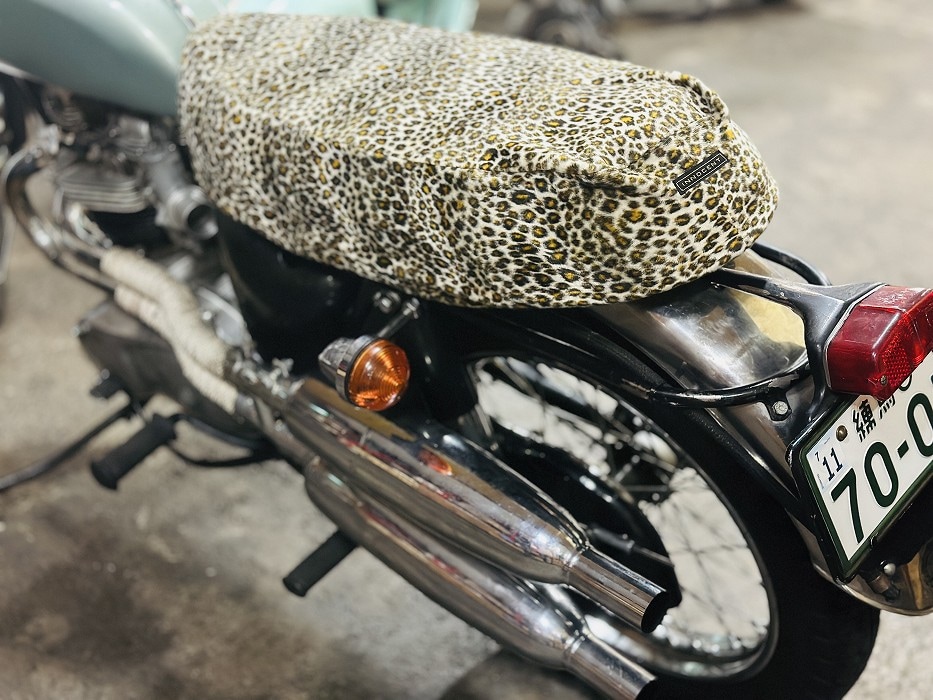 再入荷　ベスパ　スモール/ラージ　兼用　レオパード シートカバー　ヒョウ柄　フェイクファー