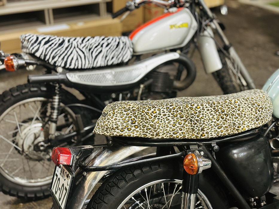 再入荷　ベスパ　スモール/ラージ　兼用　レオパード シートカバー　ヒョウ柄　フェイクファー