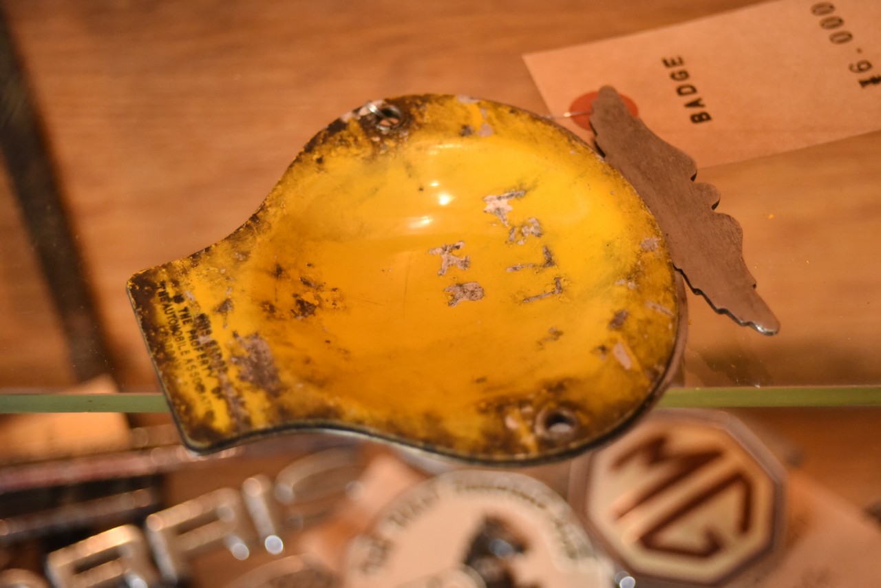 101420 UK ヴィンテージ　AA Automobile Association カーバッチ