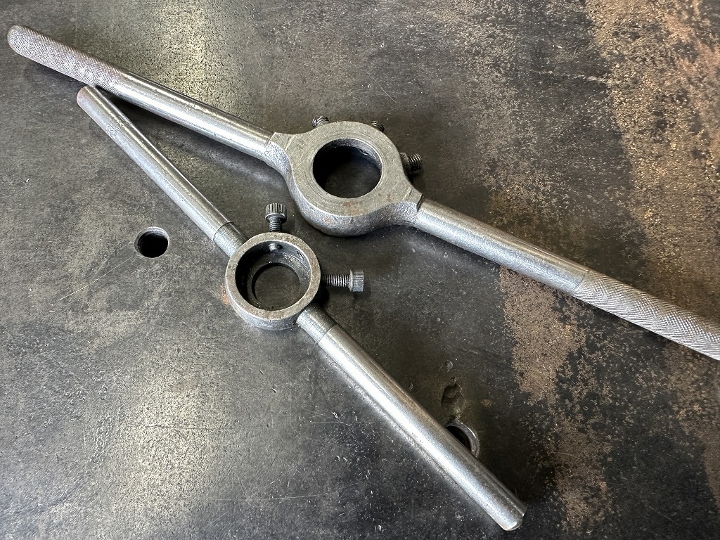 108032 ヴィンテージ　ダイスハンドル　ダイスレンチ　タップ・ダイス　　ツール　工具　英国 MADE IN ENGLAND