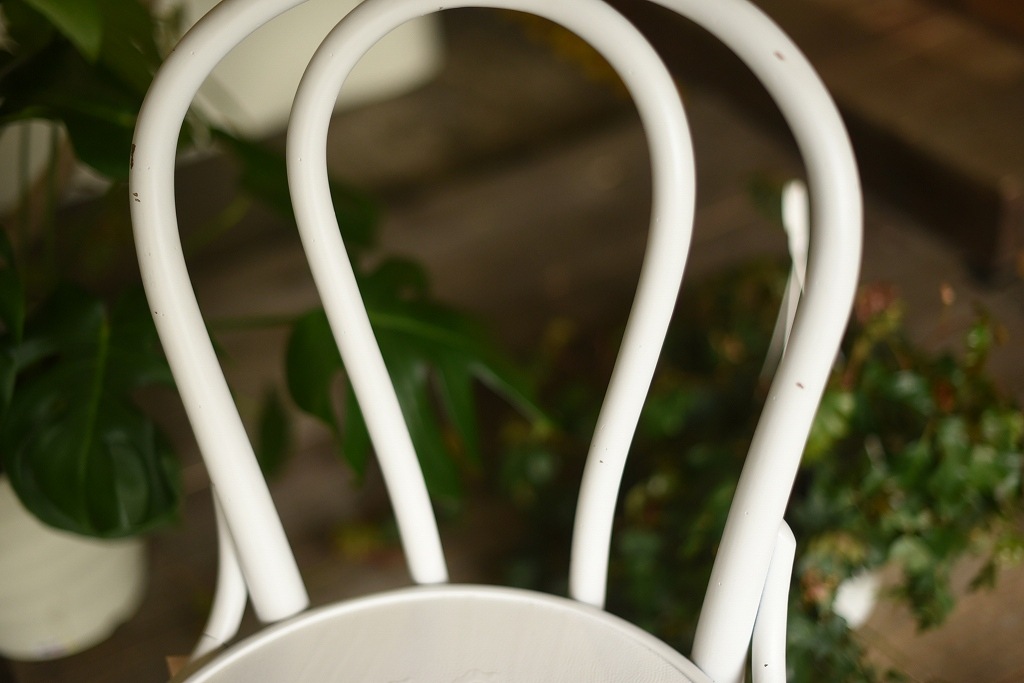 104590　No.18　311018　USED TON CHAIR　中古再塗装品