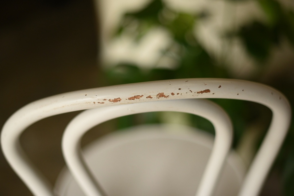 104590　No.18　311018　USED TON CHAIR　中古再塗装品