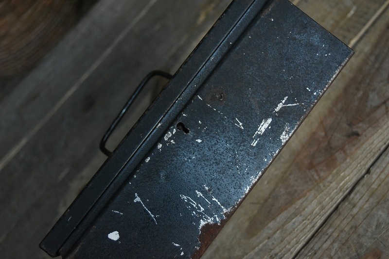 105145 ヴィンテージ アイアンボックス 箱 英国製