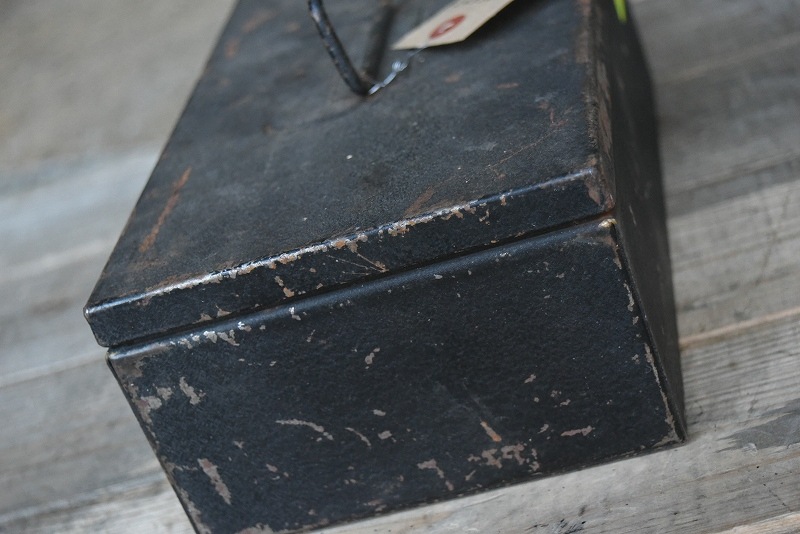 105145 ヴィンテージ アイアンボックス 箱 英国製