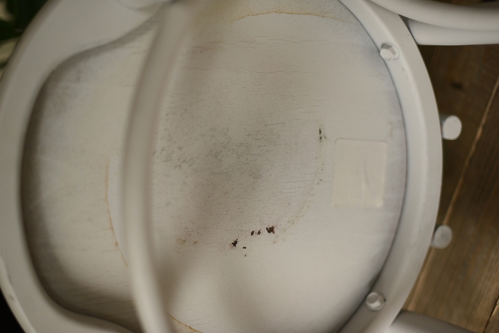 104587　No.18　311018　USED TON CHAIR　中古再塗装品