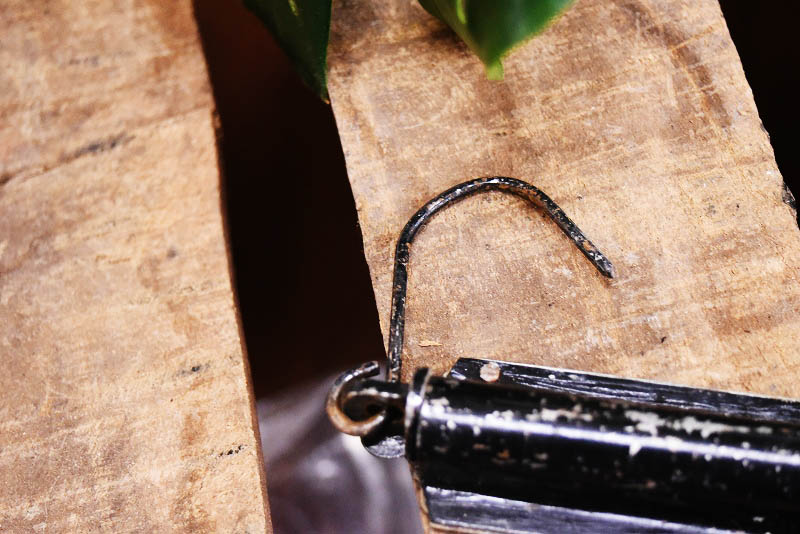 105328 ヴィンテージ　「SALTER SPRING BALANCE」　バネ秤　計量器　吊り下げ式秤　スケール　真鍮製　ブラス　英国 MADE IN ENGLAND