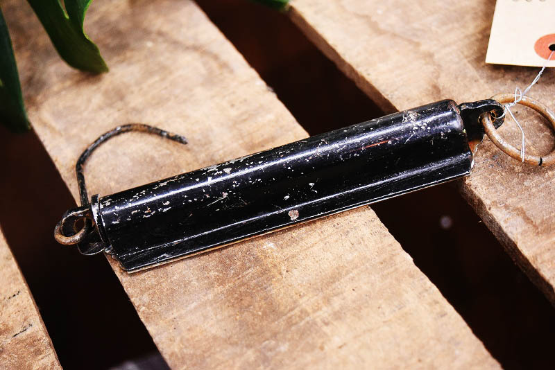 105328 ヴィンテージ　「SALTER SPRING BALANCE」　バネ秤　計量器　吊り下げ式秤　スケール　真鍮製　ブラス　英国 MADE IN ENGLAND