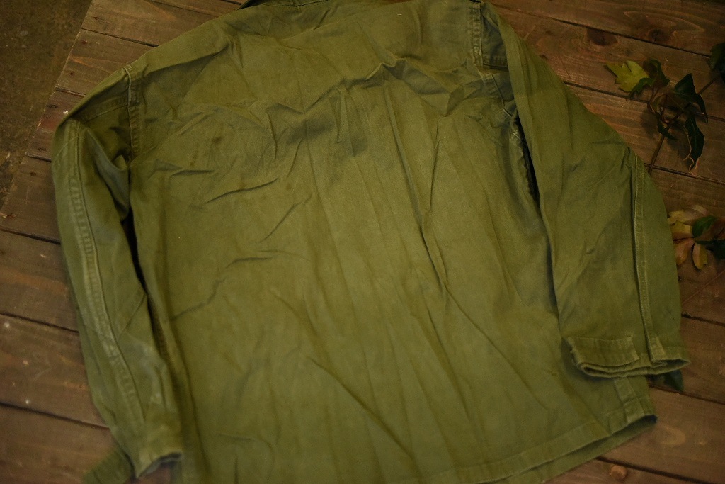 104175 ヴィンテージ　軍払い下げ　フィールドジャケット