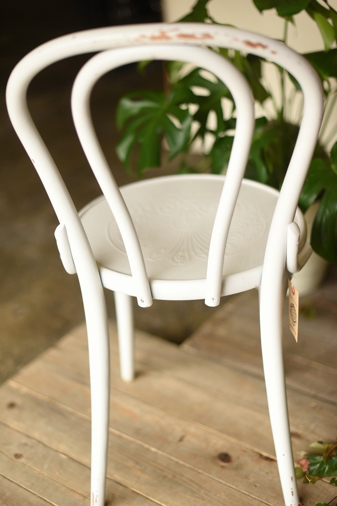 104594　No.18　311018　USED TON CHAIR　中古再塗装品