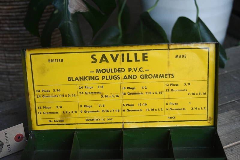 105142 ヴィンテージ 「SAVILLE」 BRITISH MADE アイアンボックス 箱 英国製