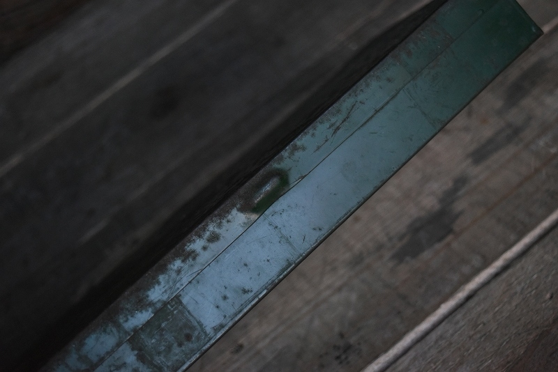 105142 ヴィンテージ 「SAVILLE」 BRITISH MADE アイアンボックス 箱 英国製