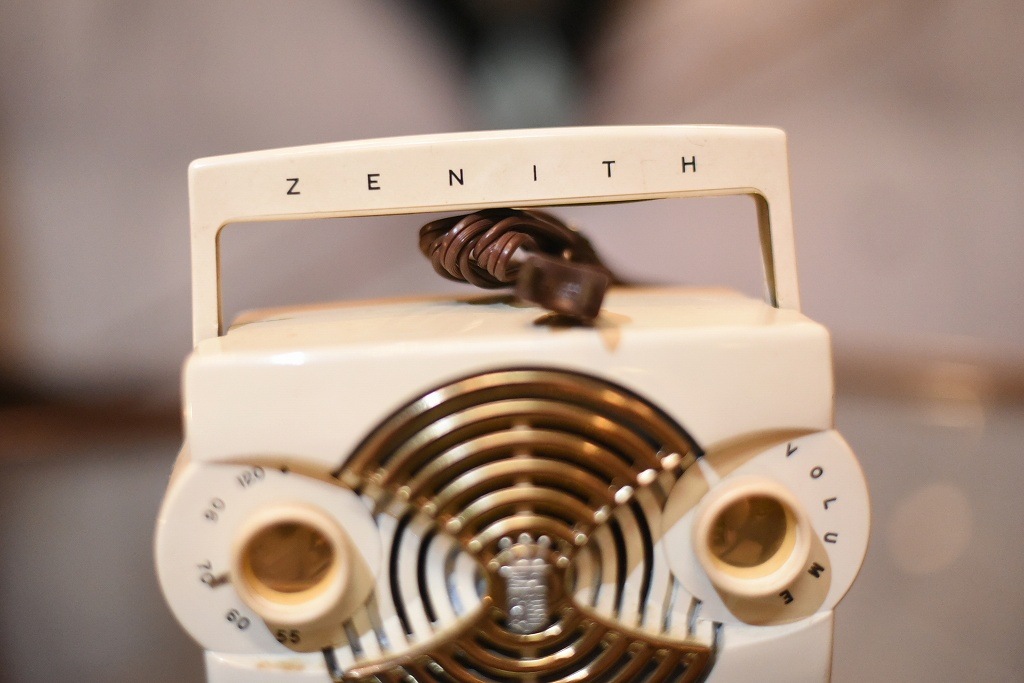 R0029 レンタル ヴィンテージ　ラジオ 「MODEL K412W ZENITH Electronics U.S.A.」