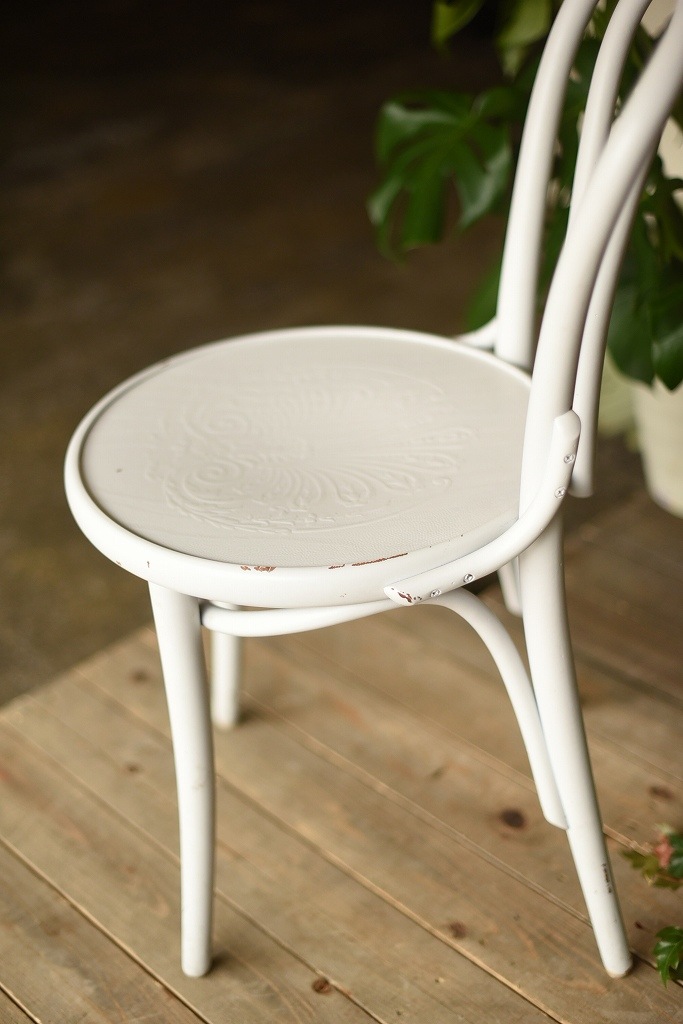 104555　No.18　311018　USED TON CHAIR　中古再塗装品
