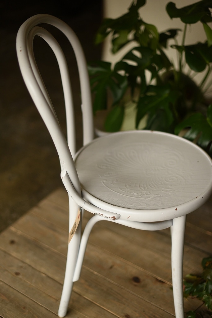 104555　No.18　311018　USED TON CHAIR　中古再塗装品