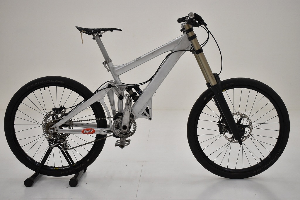 MTB 自転車 「GIANT glory 」 ダウンヒルバイク ジャイアント