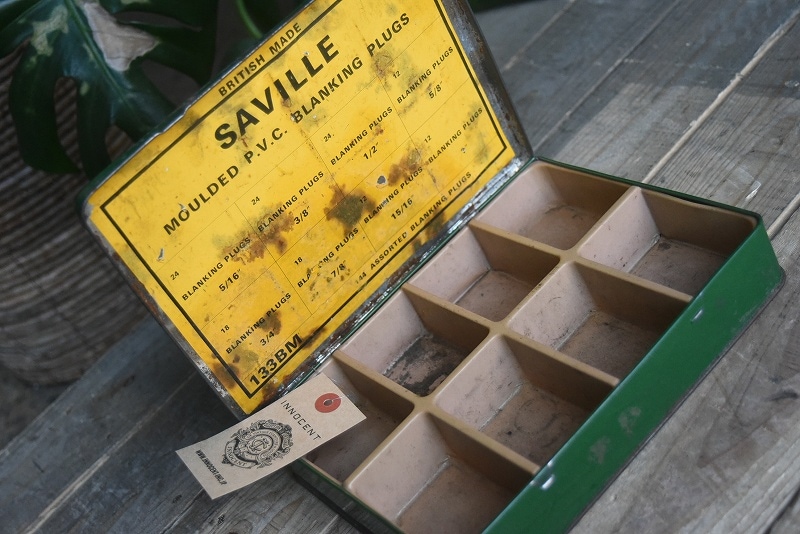 105151 ヴィンテージ 「SAVILLE」 BRITISH MADE アイアンボックス 箱 英国製
