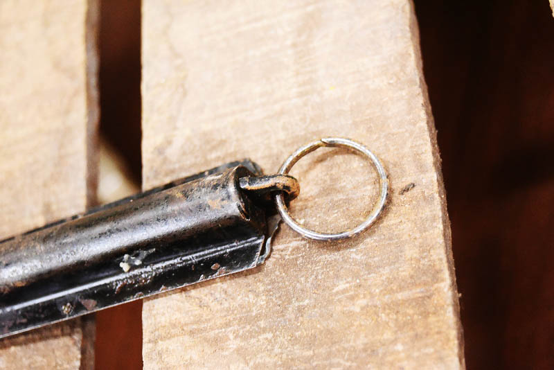 105330 ヴィンテージ　「SALTER POSTAL BALANCE」　バネ秤　計量器　吊り下げ式秤　スケール　真鍮製　ブラス　英国 MADE IN ENGLAND