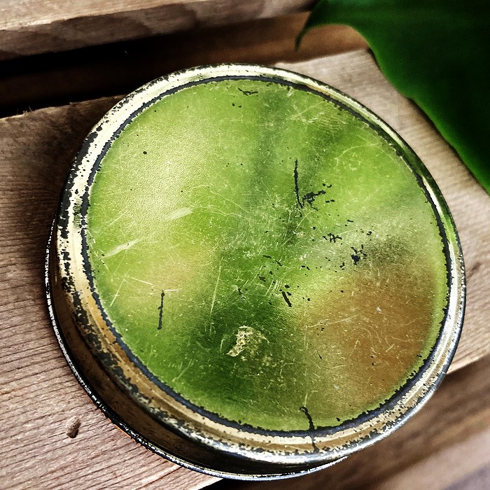 105920 ヴィンテージ　「ZUBES F.W.HAMPSHIRE & Co.LTD」　丸缶 MADE IN ENGLAND 英国製