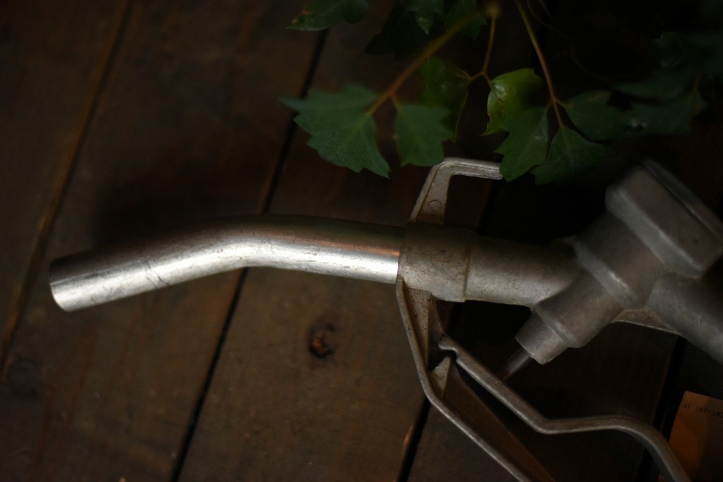 2435 ヴィンテージ　ガソリン　ノズル　給油ガン　ガソリンスタンド　 英国製　MADE IN ENGLAND