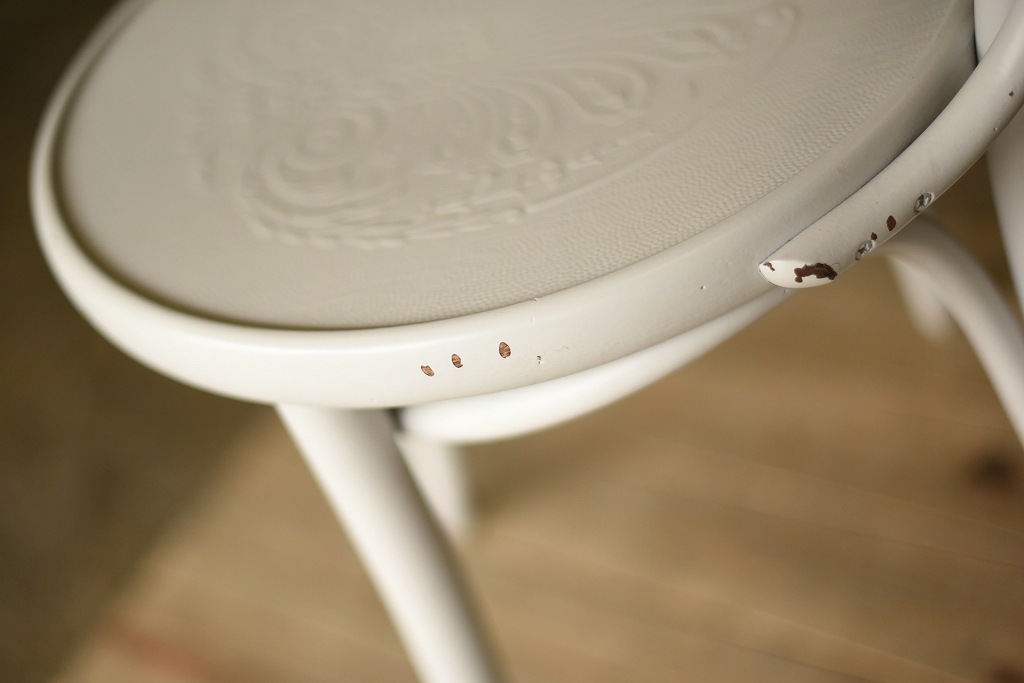 104557　No.18　311018　USED TON CHAIR　中古再塗装品