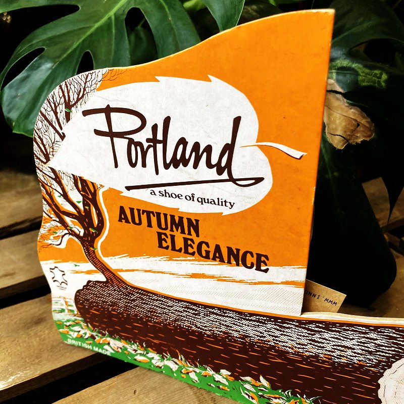 2035 ヴィンテージ　「PORTLAND」 ペーパーサイン　サインボード　POP