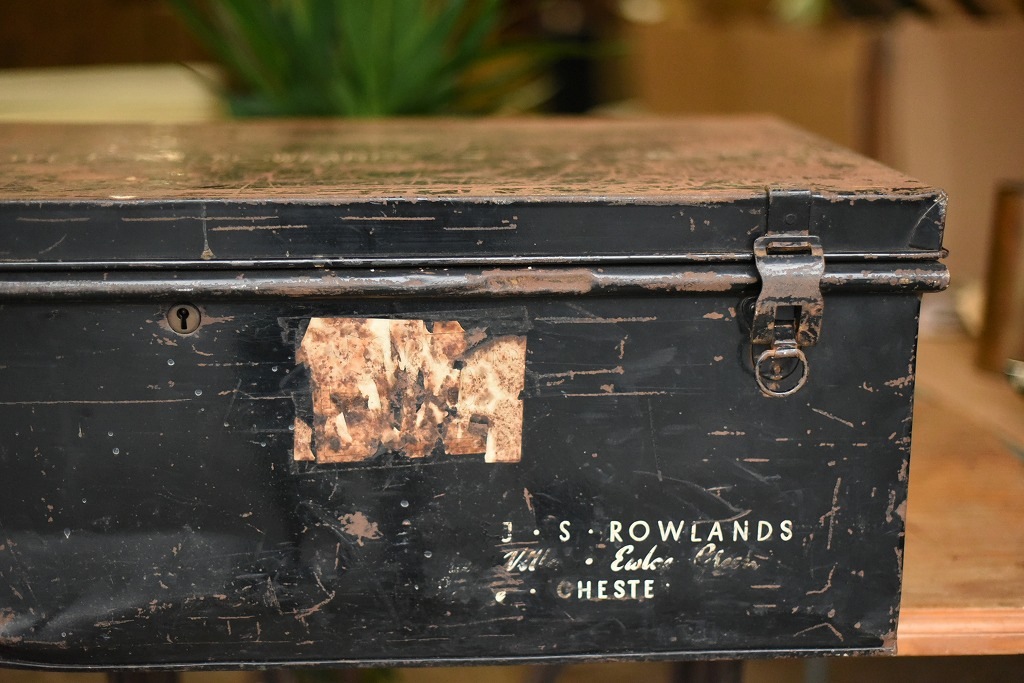 ビンテージ アイアン トランク ビンテージアイアントランクブロカント