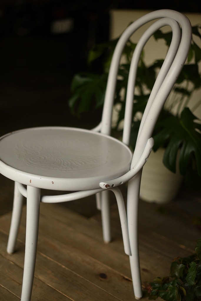 104553 No.18 311018 USED TON CHAIR 中古再塗装品