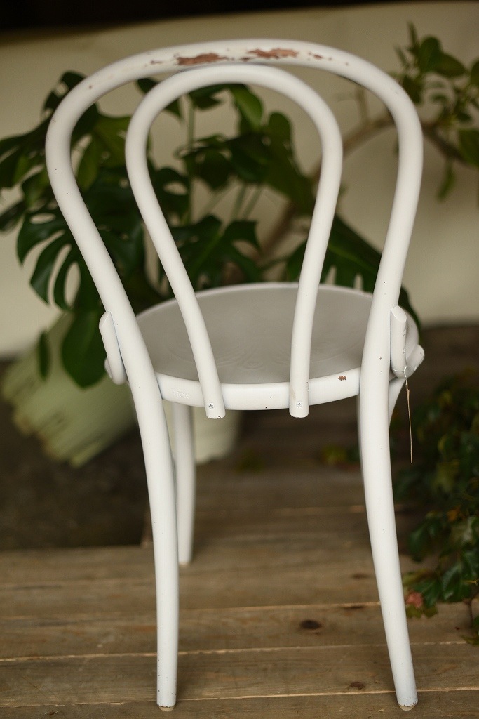 104553 No.18 311018 USED TON CHAIR 中古再塗装品