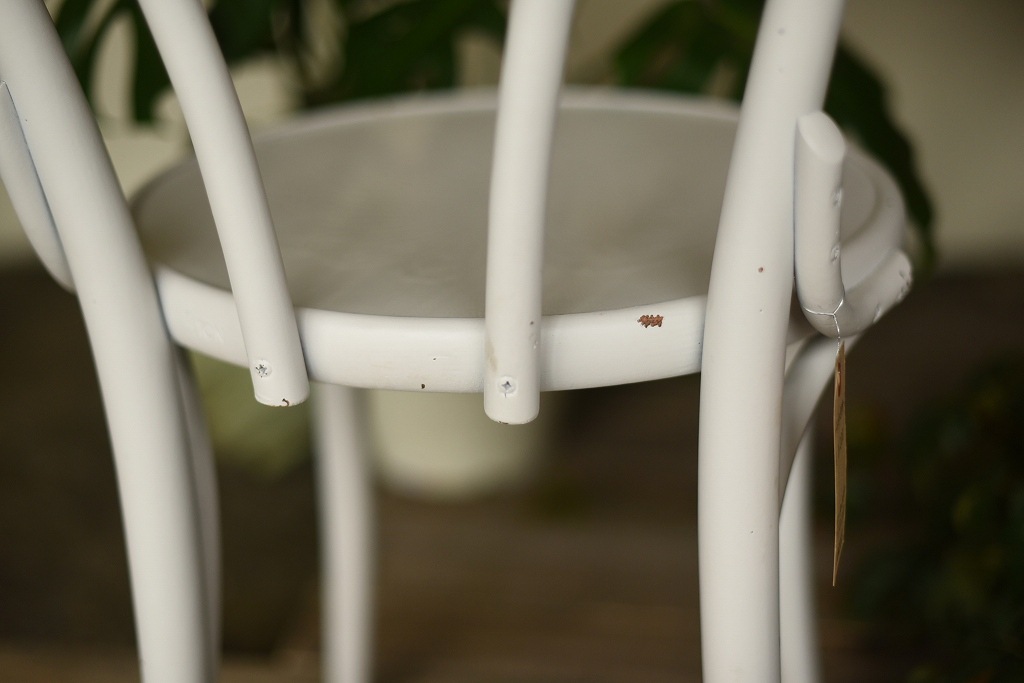 104553 No.18 311018 USED TON CHAIR 中古再塗装品